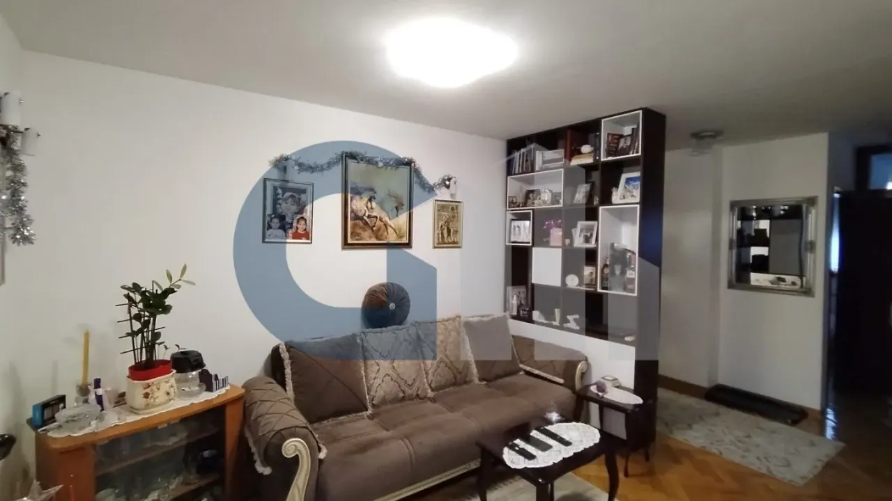 Prodaja, dvosoban stan, 53m², Crveni Krst, Beograd