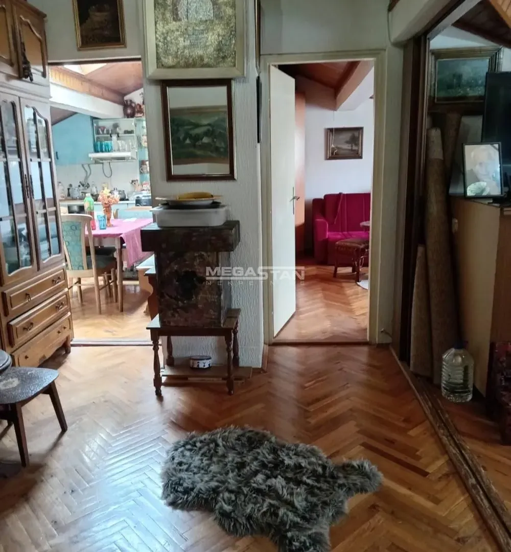 Prodaja, četvorosoban stan, 104m², Zvezdara Sve Podlokacije, Beograd