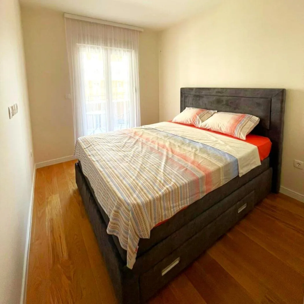 Izdavanje, stan, 47m², Central Point, Podgorica