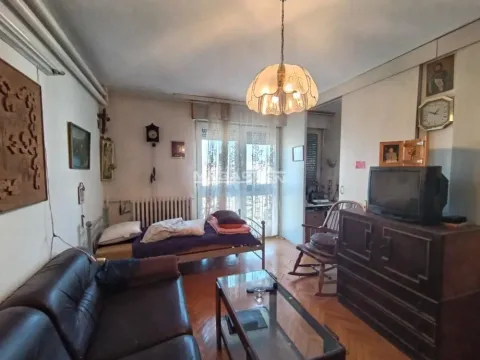 Stan in Vračar Sve Podlokacije