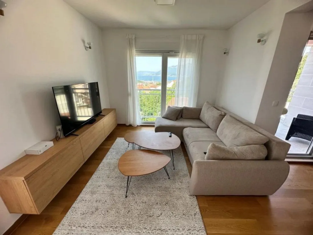 Rent, apartment, 74m², Mažina, Tivat