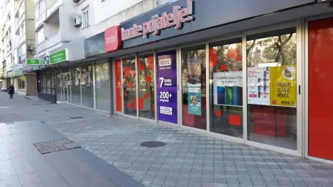 Streetfront of a commercial space on the ground floor. - image 2