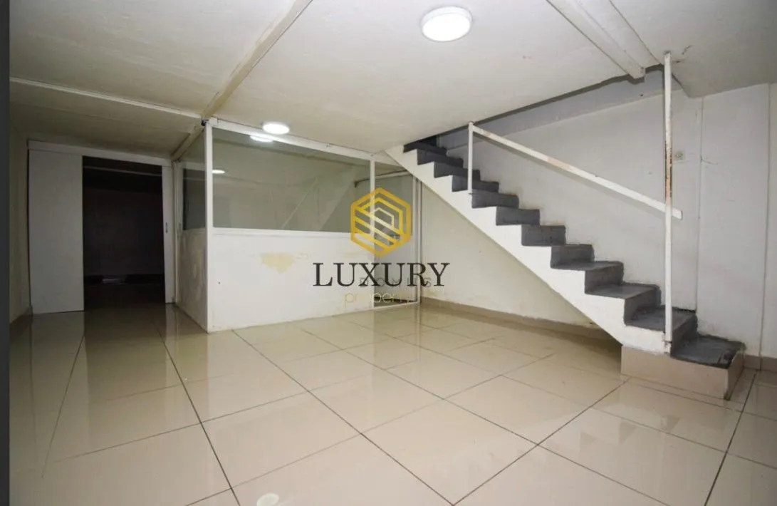 Rent, office space, 130m², Centar, Podgorica