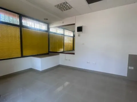 Rent, office space, 57m², Centar, Nikšić - image 6