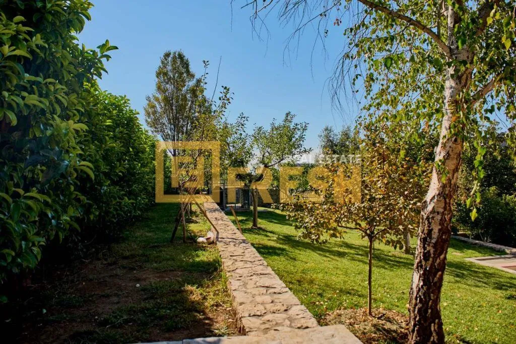 Izdavanje, kuća, 300m², Zagorič, Podgorica