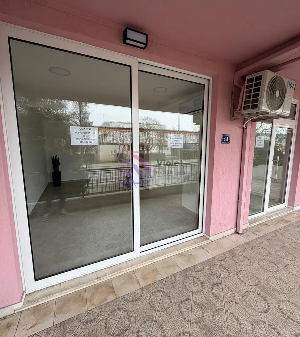 Rent, office space, 37m², Krivi Most, Podgorica