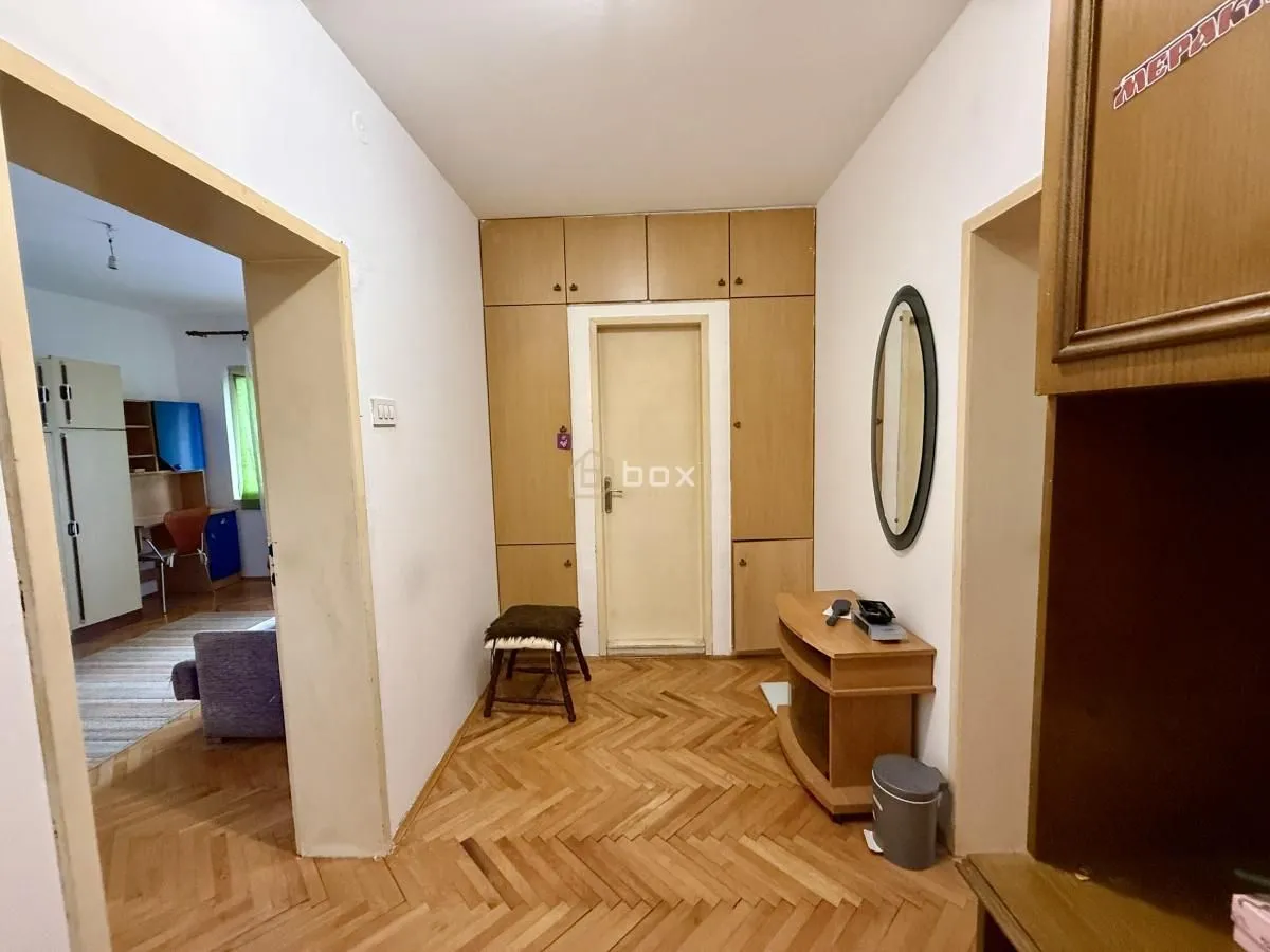Prodaja, trosoban stan, 95m², Pantelej, Niš