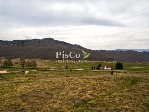 Prodaja, plac, 38000m², Nikšić, Crna Gora - image 1