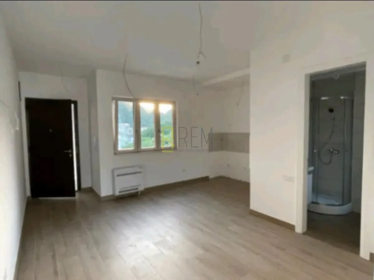 Sale, one bedroom apartment, 40m², Buljarica, Budva
