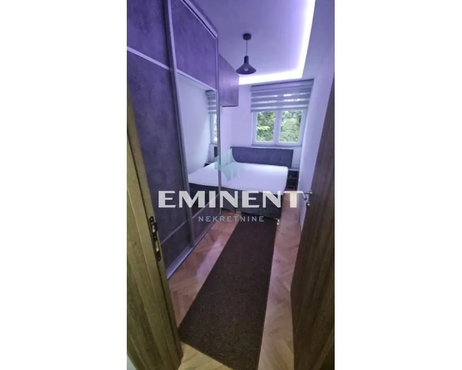 Izdavanje, dvosoban stan, 46m², Banovo Brdo, Beograd