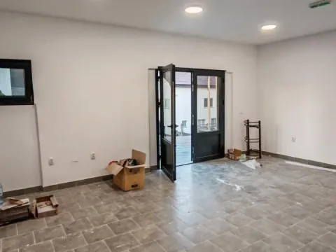 Rent, office space, 50m², Sremska Kamenica, Petrovaradin - image 8
