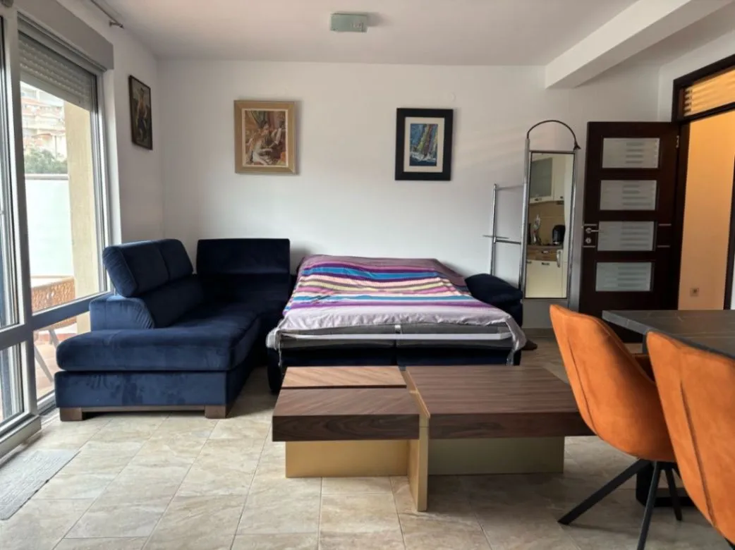 Sale, one bedroom apartment, 71m², Bečići, Budva