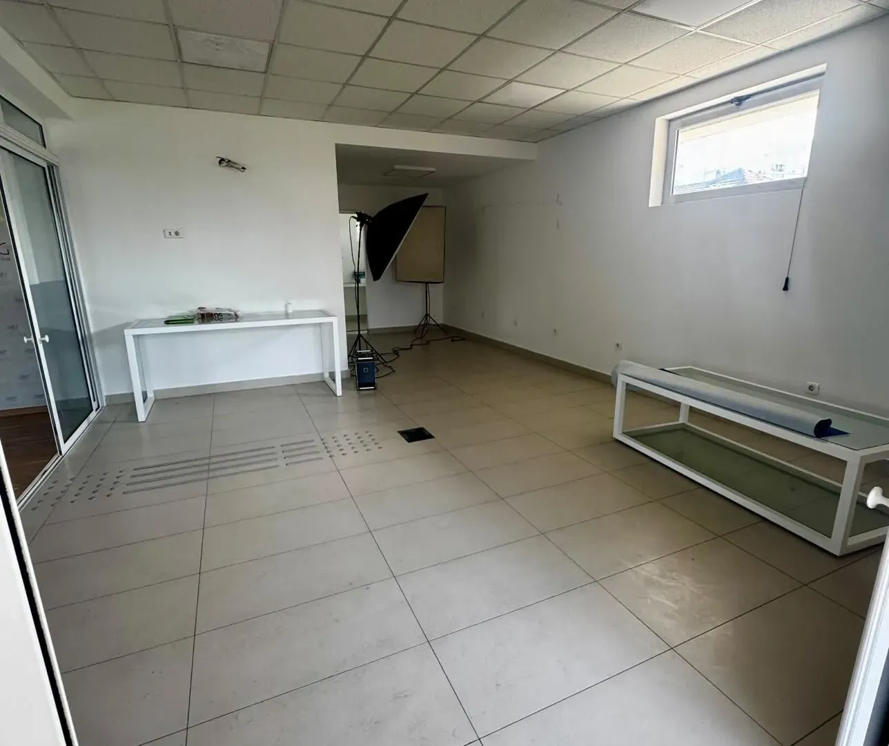 Rent, office space, 180m², Zabjelo, Podgorica