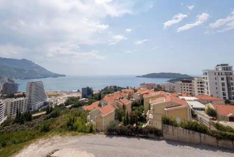 Rent, two bedroom apartment, 91m², Bečići, Budva - image 10