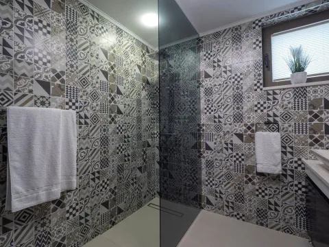 Rent, house, 190m², Prijevor, Budva - image 19