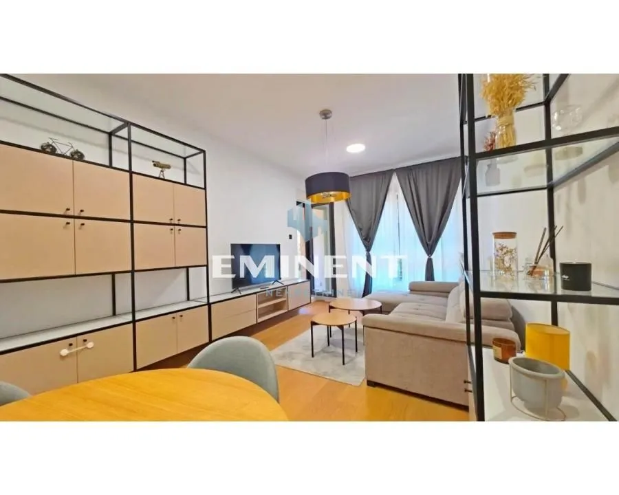Rent, two bedroom apartment, 56m², Kalenić Pijaca, Vračar Sve Podlokacije