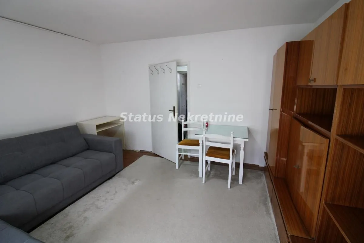 Izdavanje, garsonjera, 23m², Centar, Novi Sad