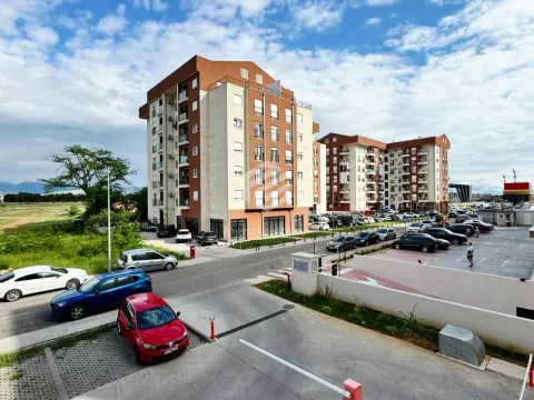 Rent, one bedroom apartment, 47m², Stari Aerodrom, Podgorica - image 14