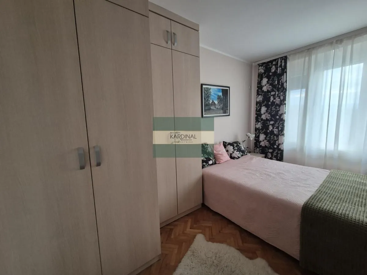 Prodaja, dvosoban stan, 54m², Centar, Ćuprija