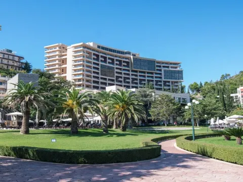 Sale, three bedroom apartment, 189m², Zavala, Budva - image 22