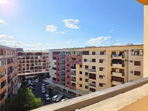 Prodaja, jednosoban stan, 39m², Stari Aerodrom, Podgorica - image 13