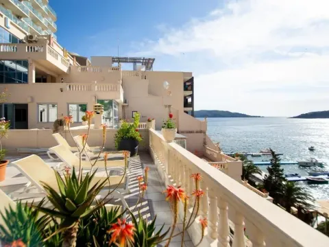 Rent, hospitality venue, 1500m², Rafailovići, Budva - image 2