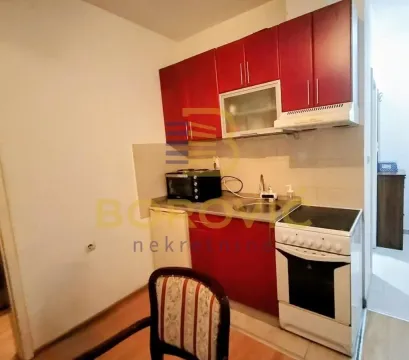 Rent, one bedroom apartment, 35m², Petlovo Brdo, Beograd - image 4
