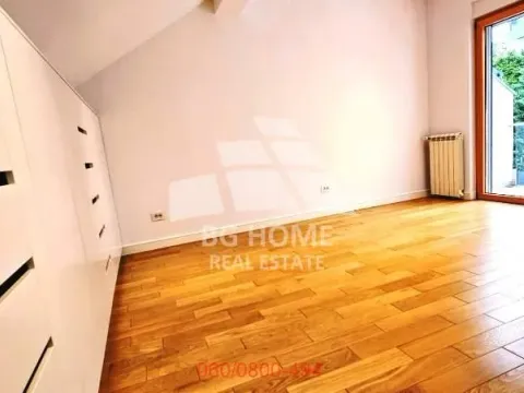 Izdavanje, kuća, 250m², Savski Venac, Beograd - image 12