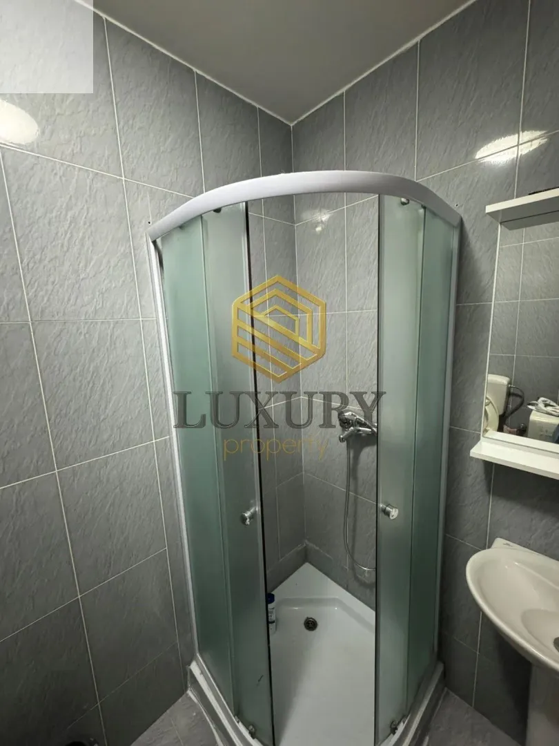 Izdavanje, jednosoban stan, 36m², 1 maj, Podgorica