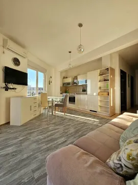 Rent, two bedroom apartment, 79m², Rafailovići, Budva - image 12