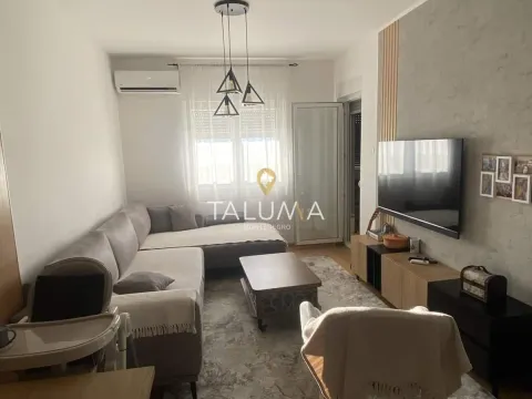 Rent, one bedroom apartment, 42m², Pobrežje, Podgorica - image 1