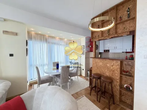 Izdavanje, dvosoban stan, 76m², Centar, Podgorica - image 4