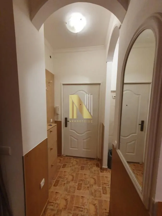 Izdavanje, garsonjera, 20m², Centar, Novi Sad