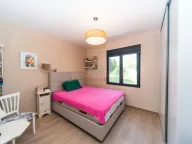 Prodaja, kuća, 130m², Tološi, Podgorica - image 39