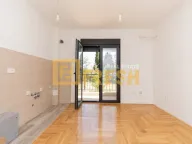Prodaja, garsonjera, 25m², Tološi, Podgorica - image 1