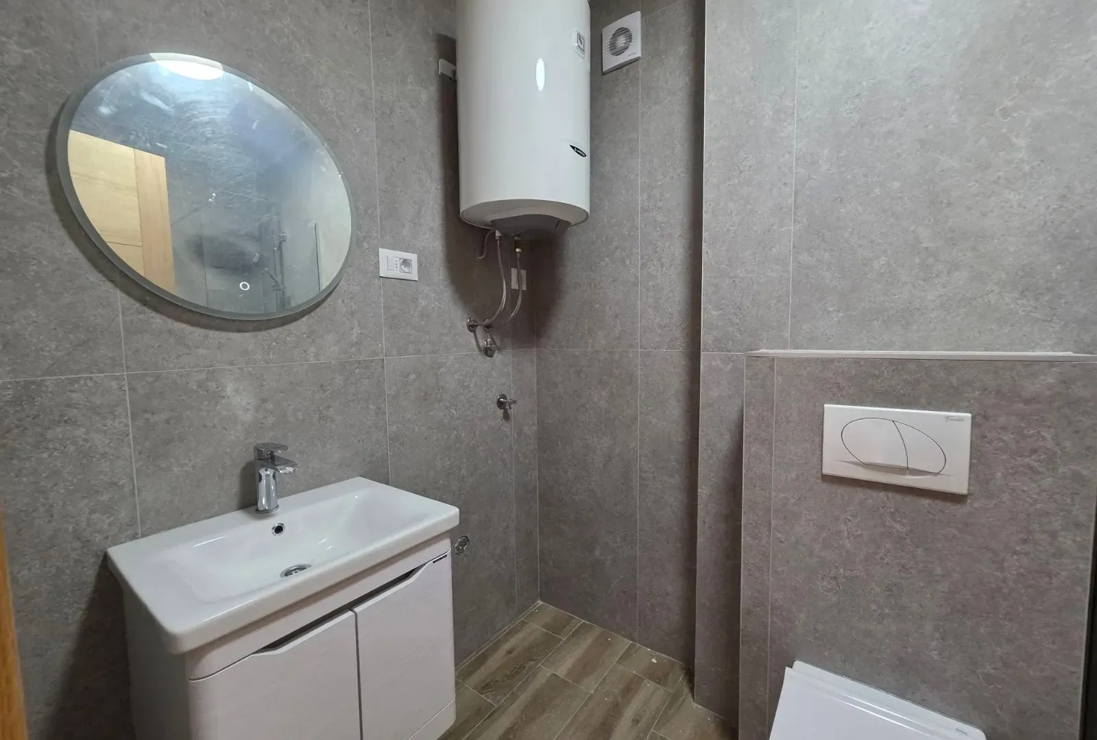 Prodaja, jednosoban stan, 43m², Bečići, Budva