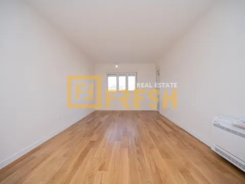 Izdavanje, dvosoban stan, 72m², City Kvart, Podgorica - image 2