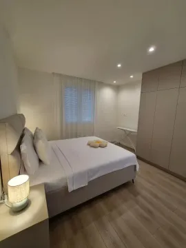 Rent, two bedroom apartment, 85m², Kalimanj, Tivat - image 2