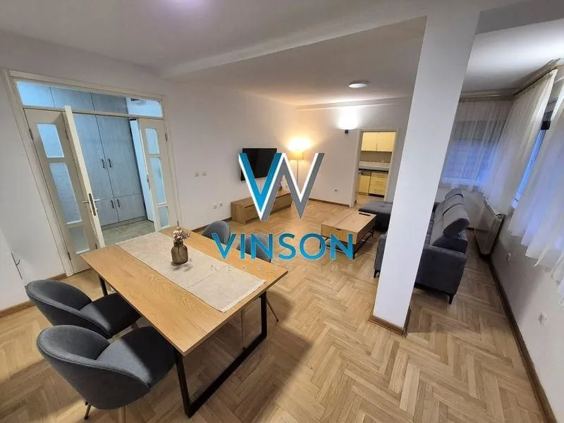 Izdavanje, četvorosoban stan, 90m², Socijalno, Novi Sad Sve Podlokacije