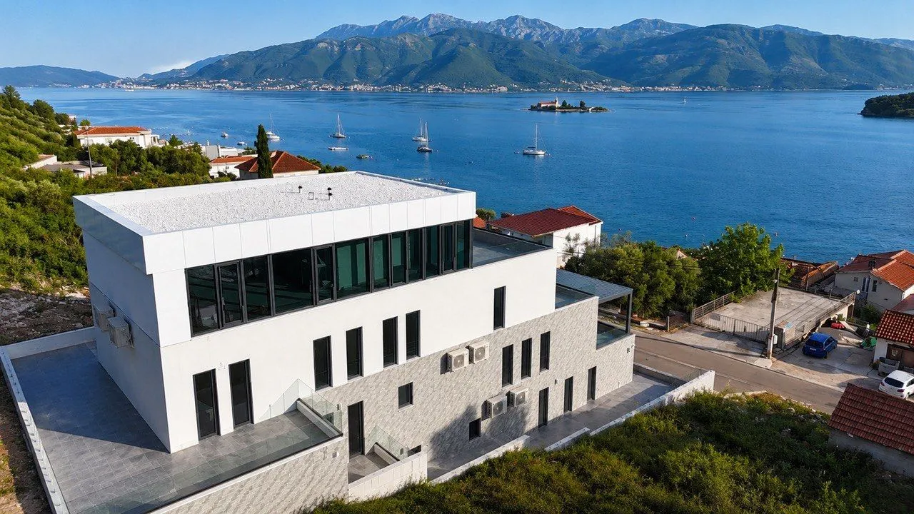 Sale, one bedroom apartment, 54m², Obala Đuraševića, Tivat