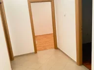 Izdavanje, poslovni prostor, 49m², Ljubović, Podgorica - image 8