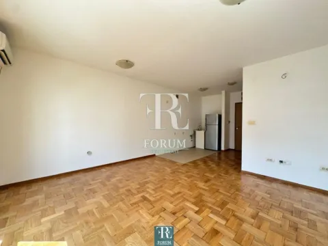 Prodaja, garsonjera, 30m², Tološi, Podgorica - image 3