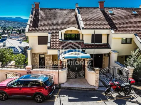 Izdavanje, kuća, 280m², Gorica C, Podgorica