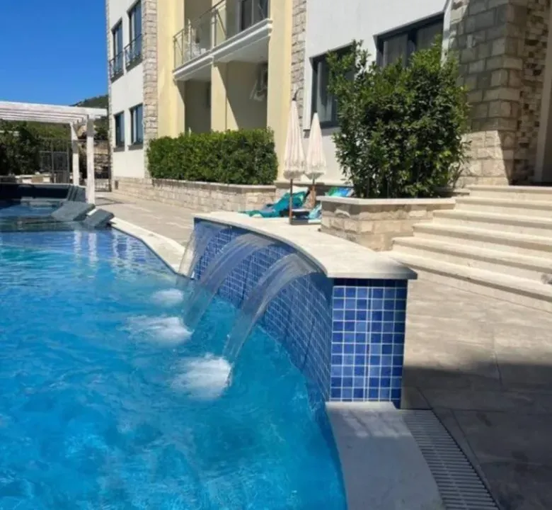 Rent, apartment, 55m², Bečići, Budva