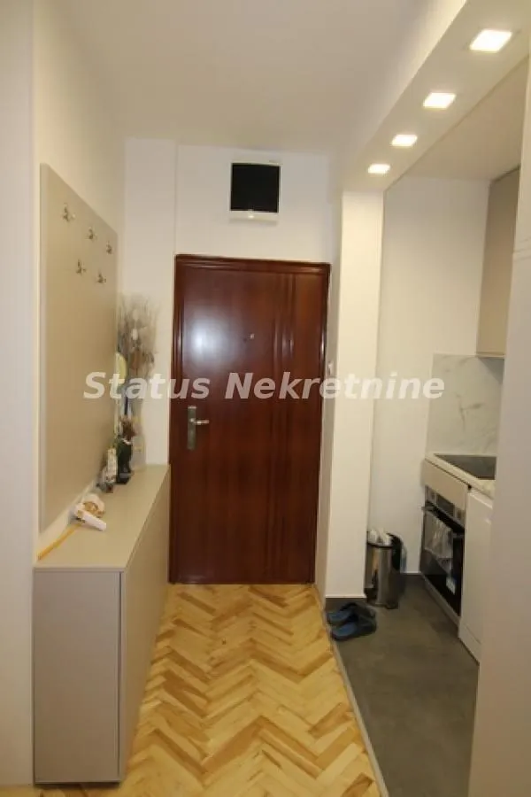 Prodaja, trosoban stan, 55m², Sremska Kamenica, Petrovaradin