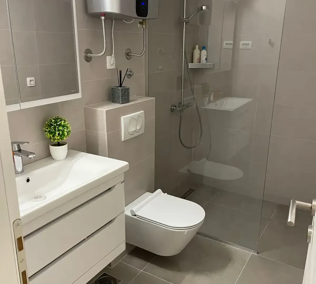 Sale, apartment, 98m², Kotor, Crna Gora