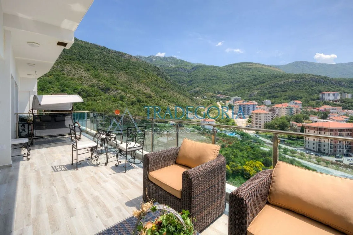 Prodaja, dvosoban stan, 82m², Bečići, Budva