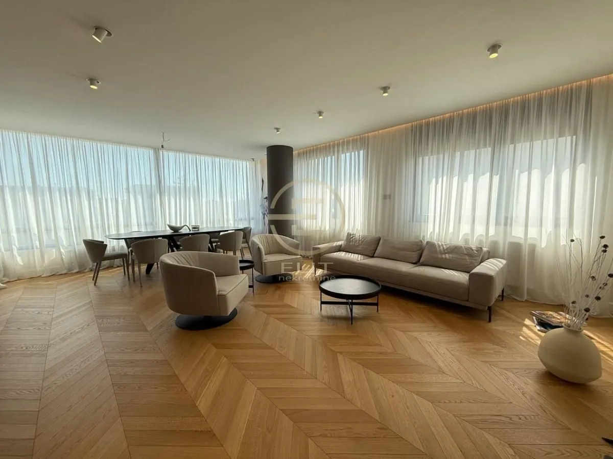 Sale, four bedroom apartment, 126m², Adamovićevo Naselje, Novi Sad Sve Podlokacije