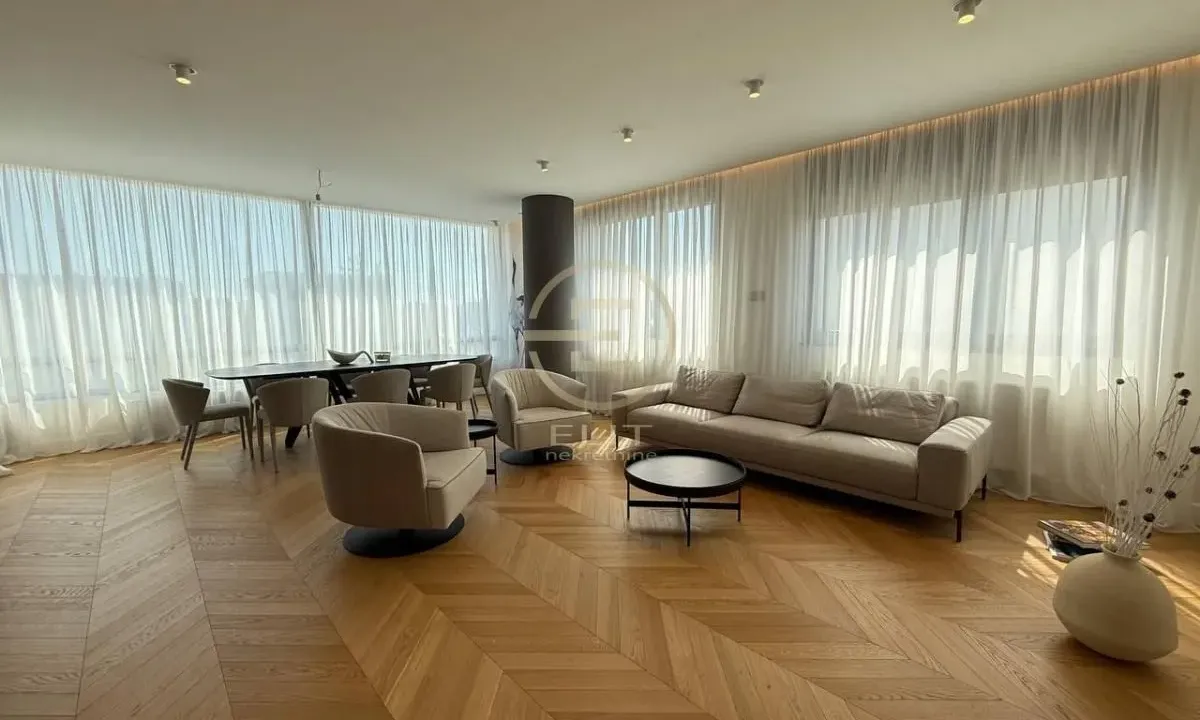 Sale, four bedroom apartment, 126m², Adamovićevo Naselje, Novi Sad Sve Podlokacije