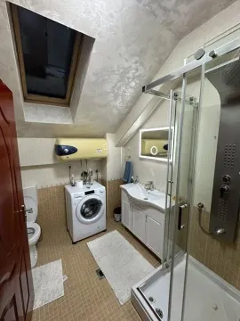 Rent, three bedroom apartment, 100m², Stari Aerodrom, Podgorica - image 9